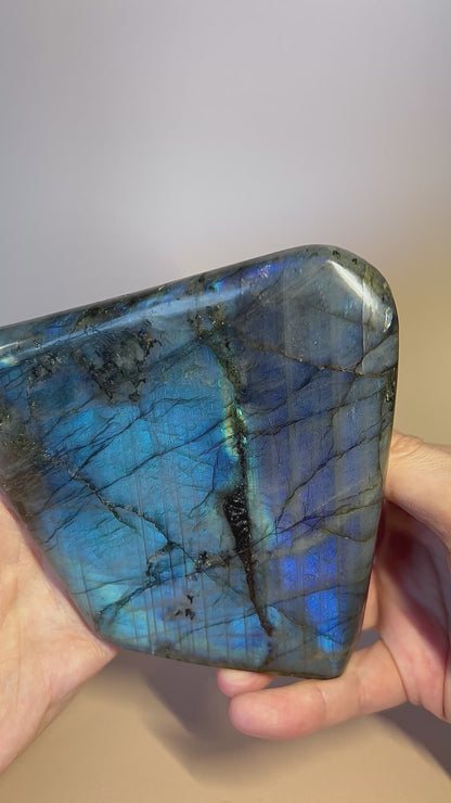 Labradorite | Polar Divide